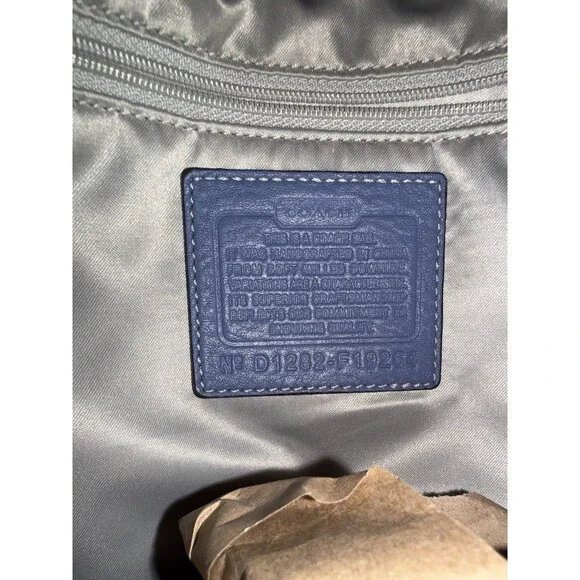 Vintage Blue Coach Penelope Shoulder Bag Purse Leather Bag Charm  *READ* - Picture 13 of 16